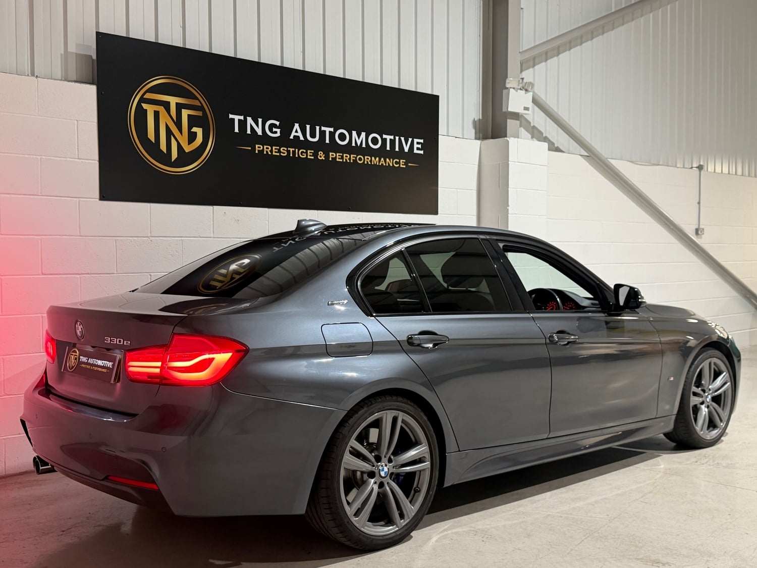 BMW 3 Series 2017 - Cars in Croydon