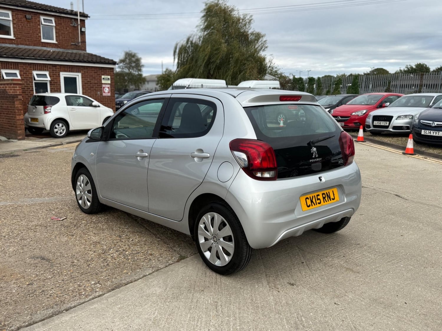 Peugeot 108 2015 - Cars in Leighton Buzzard