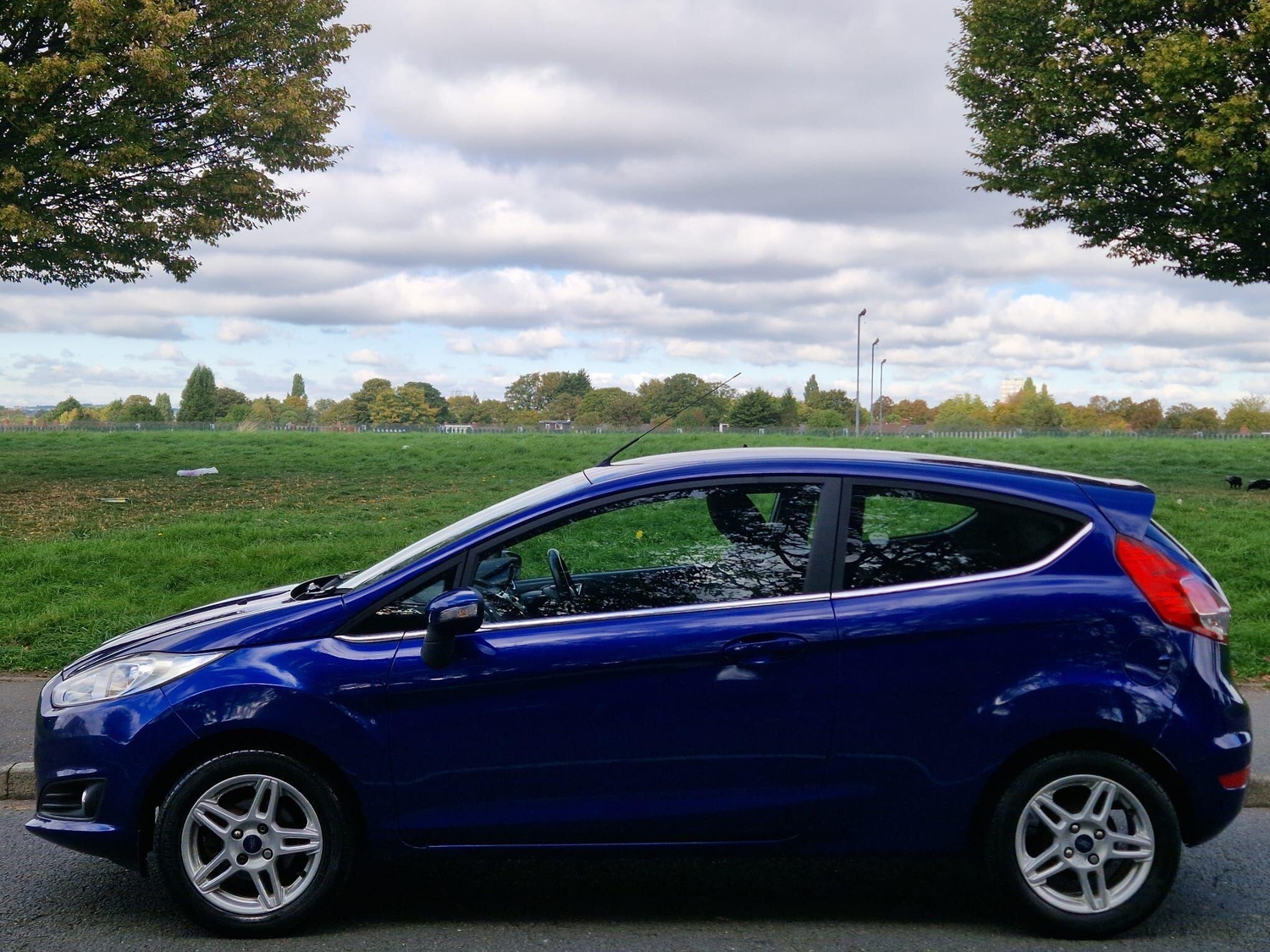 Ford Fiesta 2014 - Cars