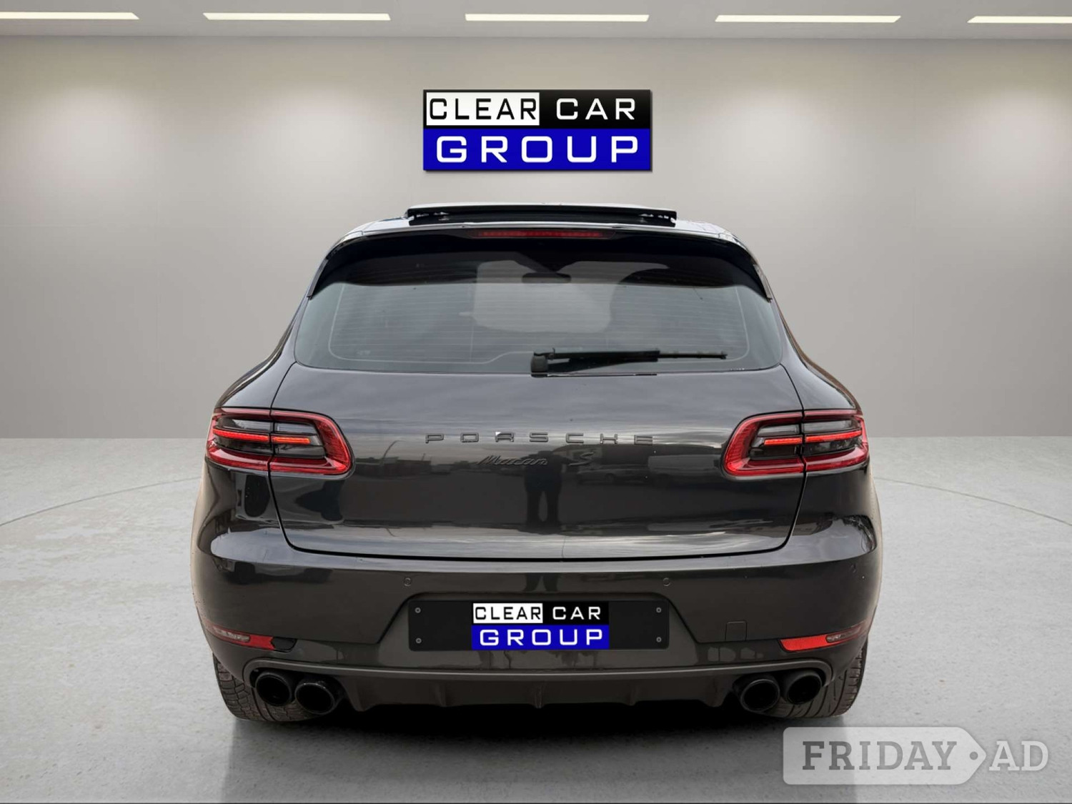 [ berth ]Porsche Macan