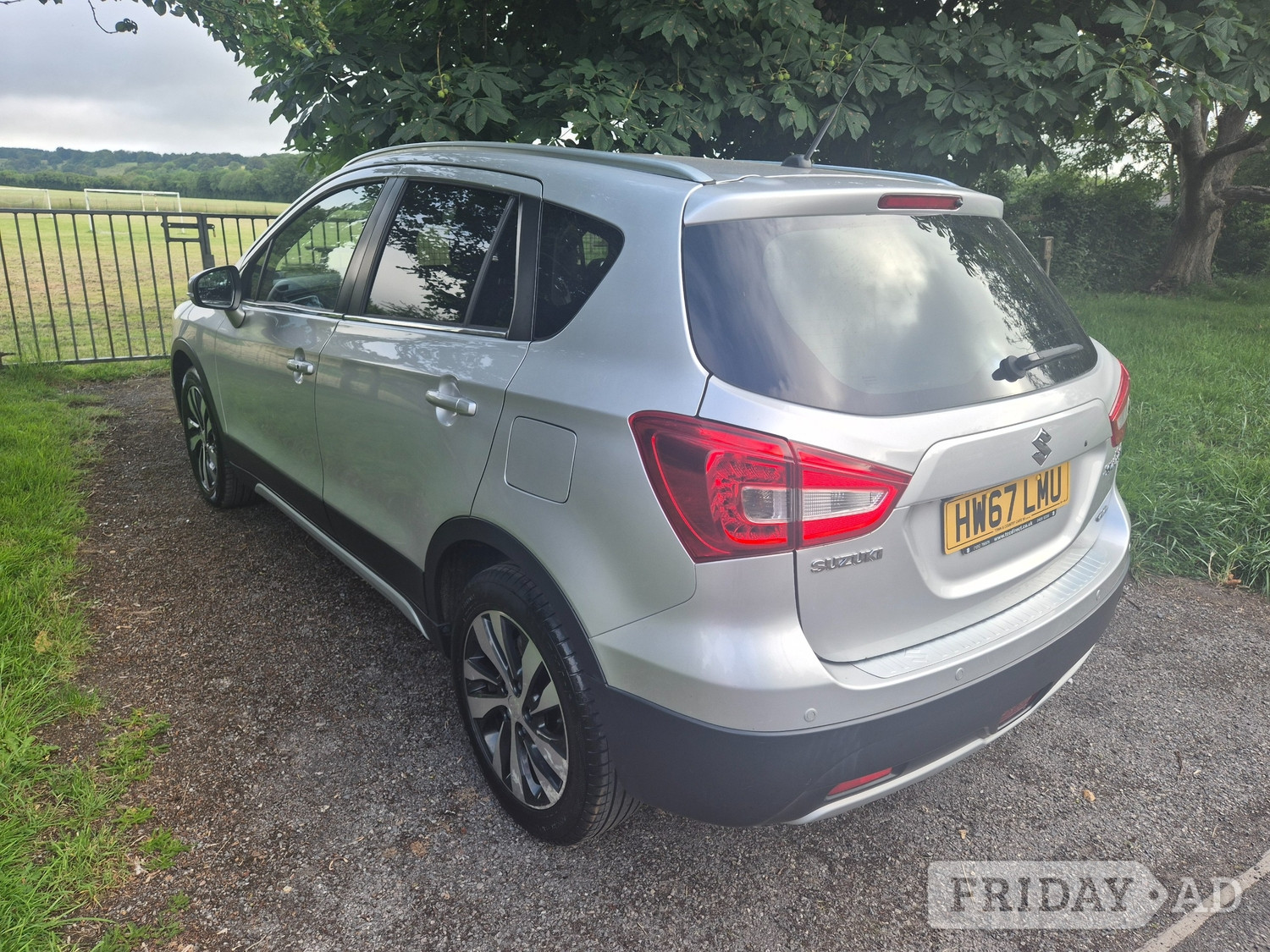 Suzuki SX4 2017 - Cars in Alton