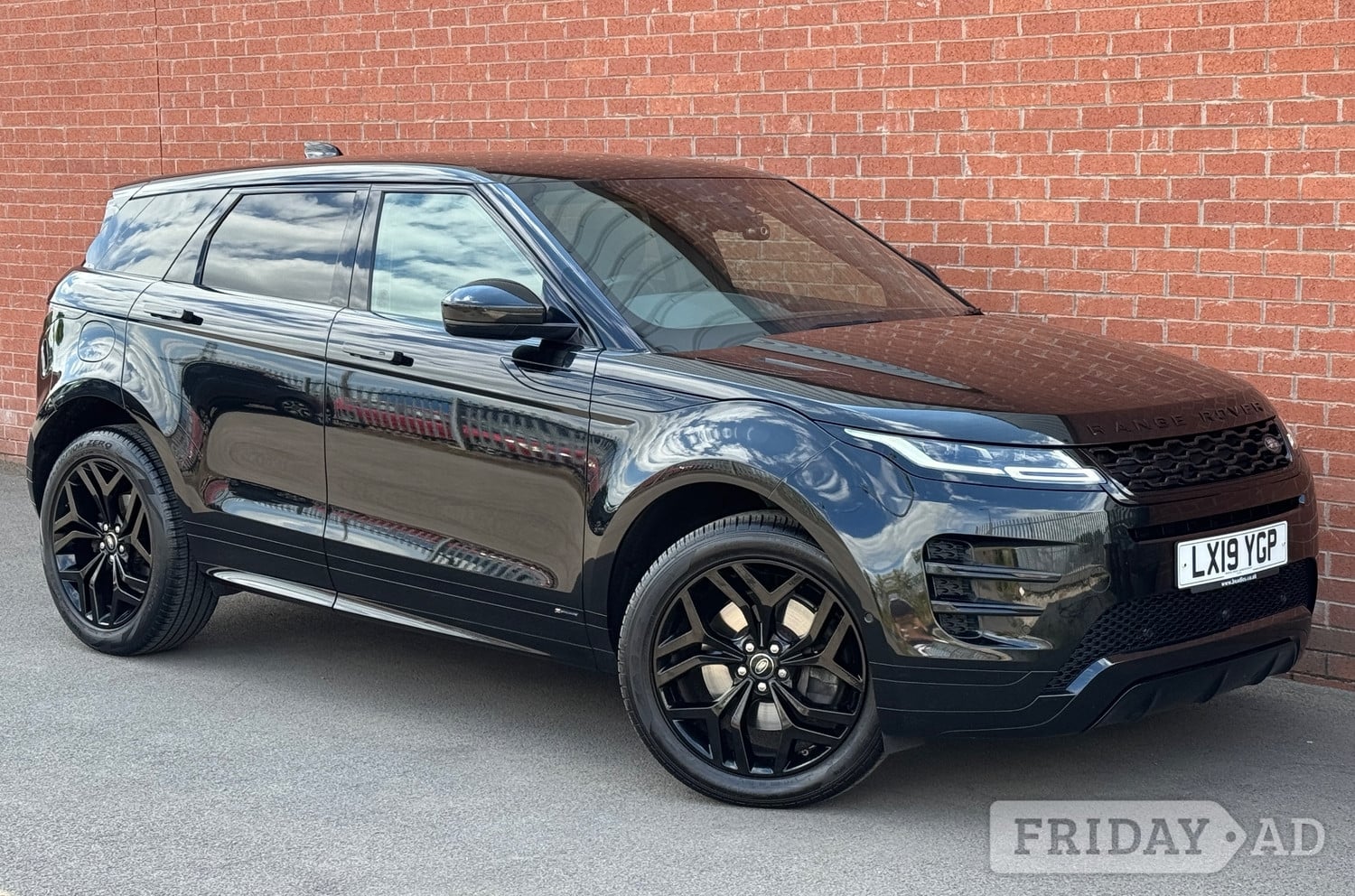 Land Rover Range Rover Evoque 2019 in Doncaster