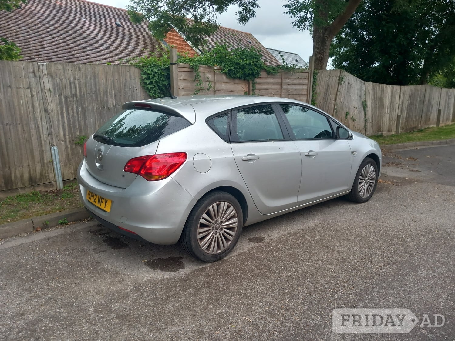 Vauxhall Astra 2012 - Cars
