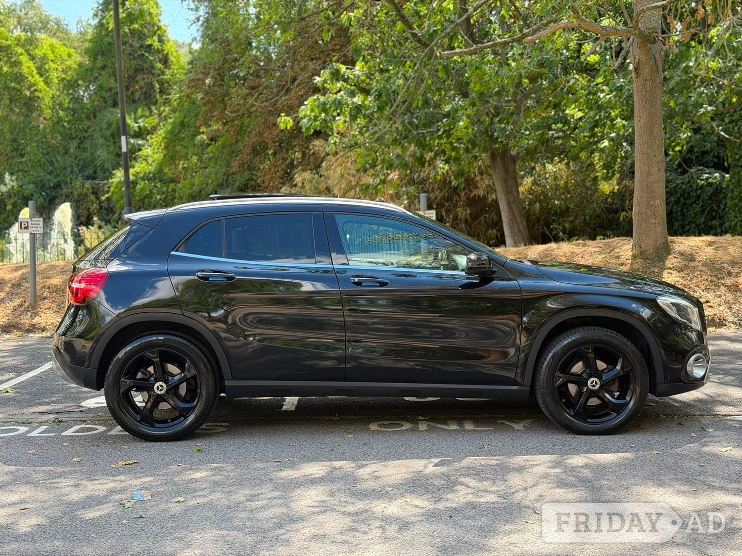 [ berth ]Mercedes-Benz GLA