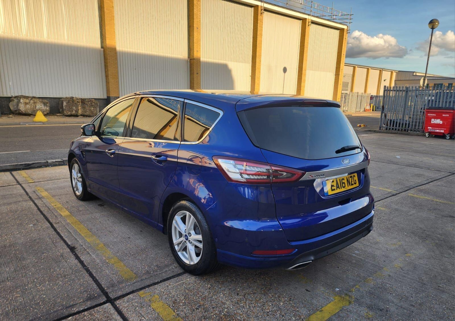 Ford S-Max 2016 - Cars in Wembley