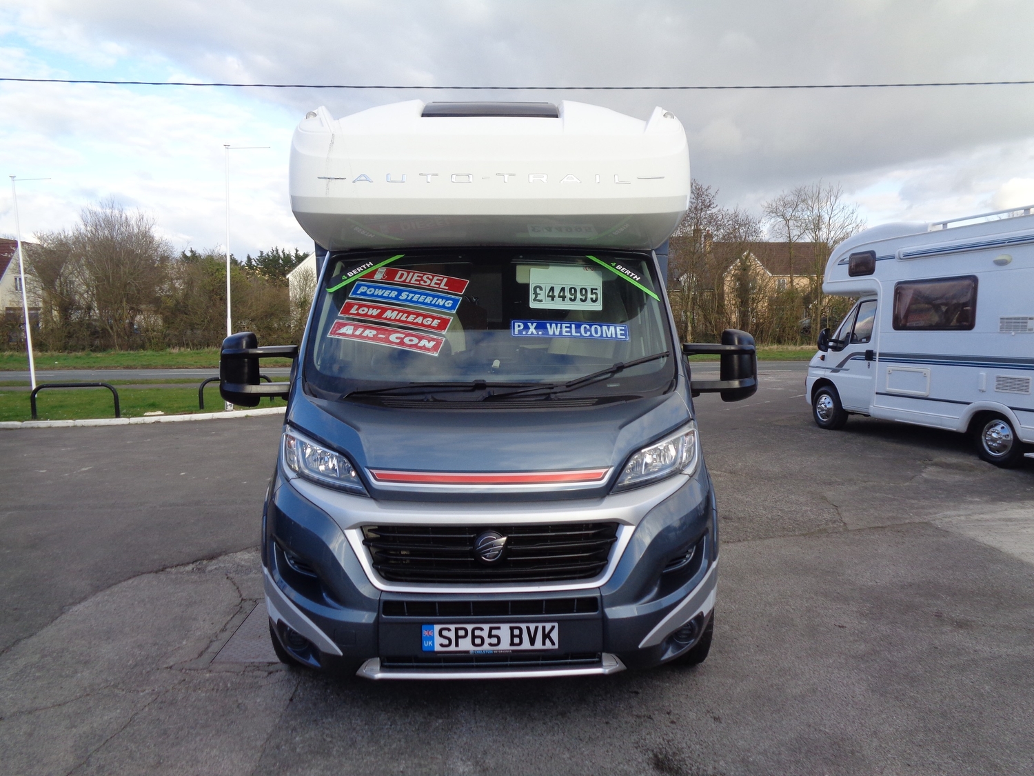 [ berth ]Auto-Trail Apache 632