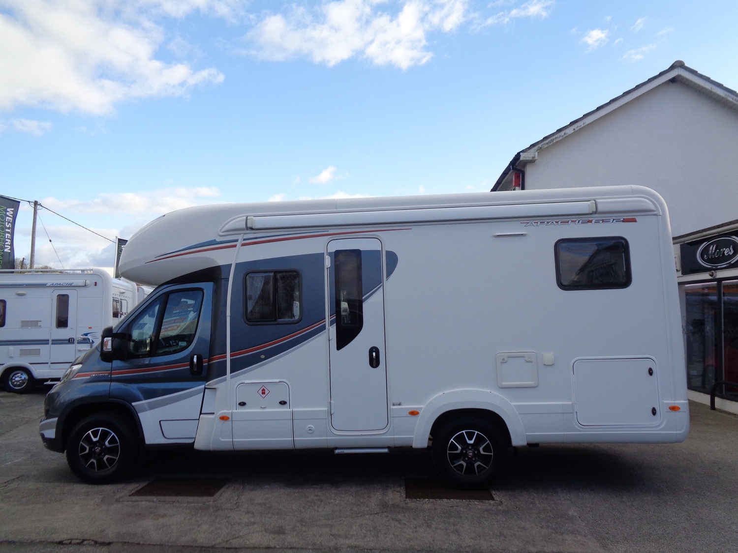 Auto-Trail Apache 632 2015 - Motorhomes & Caravans