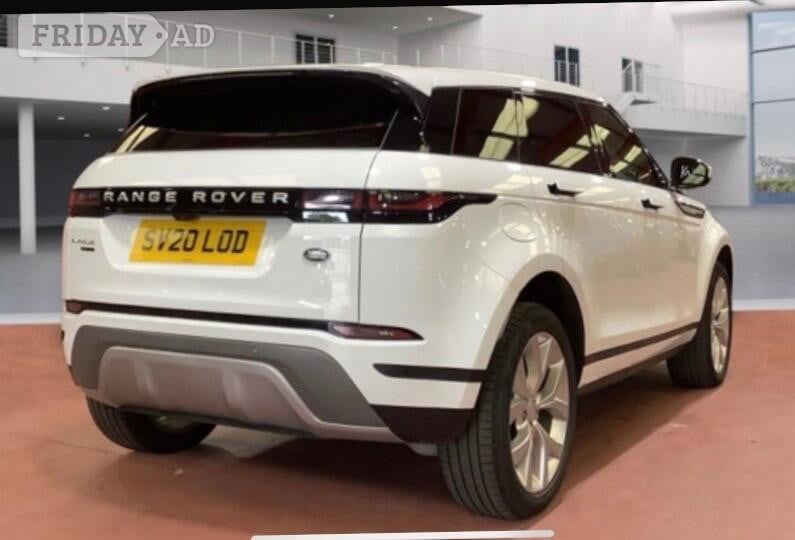 [ berth ]Land Rover Range Rover Evoque