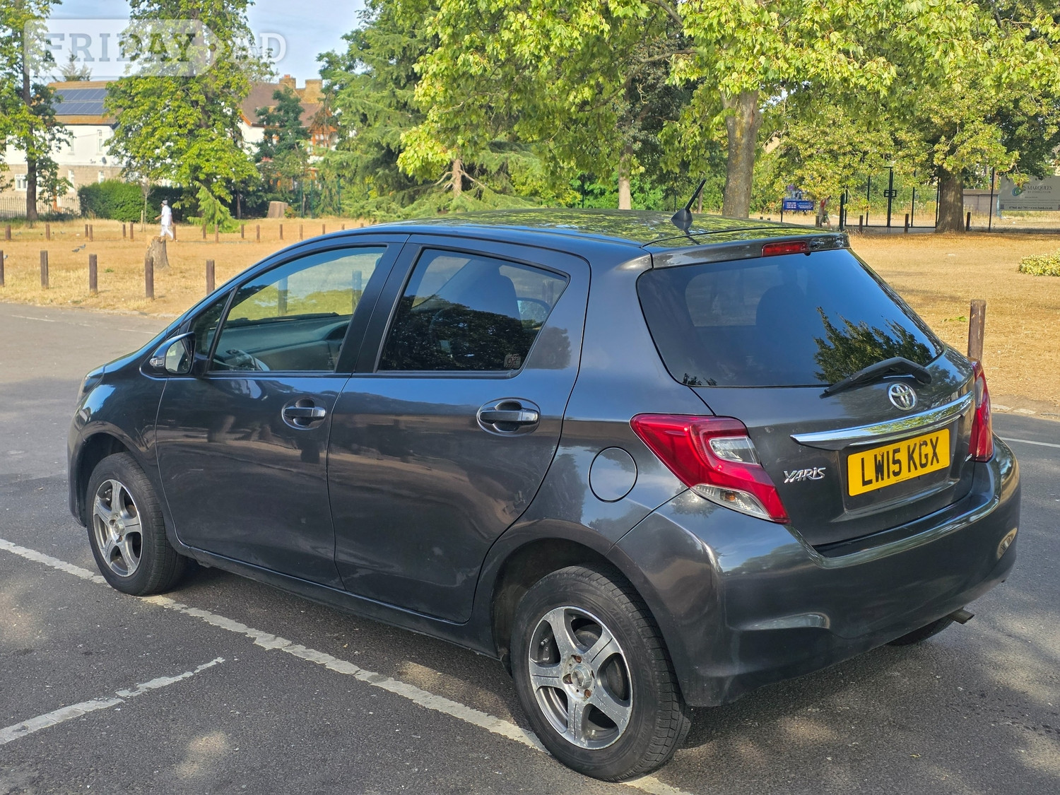 Toyota Yaris 2015 - Cars in Rainham