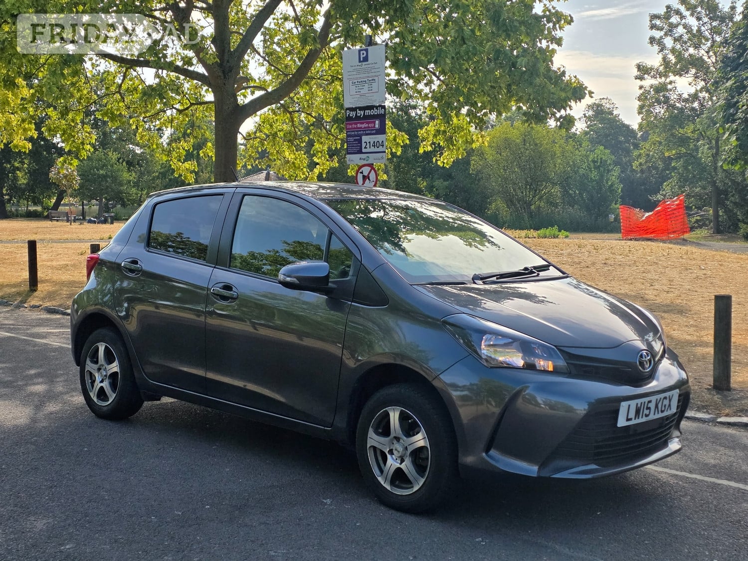 Toyota Yaris 2015 - Cars