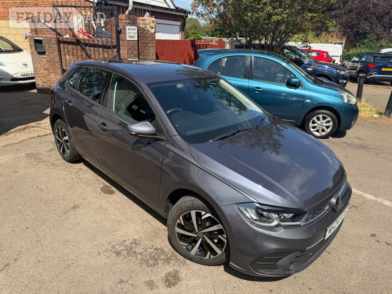 Volkswagen Polo Sutton