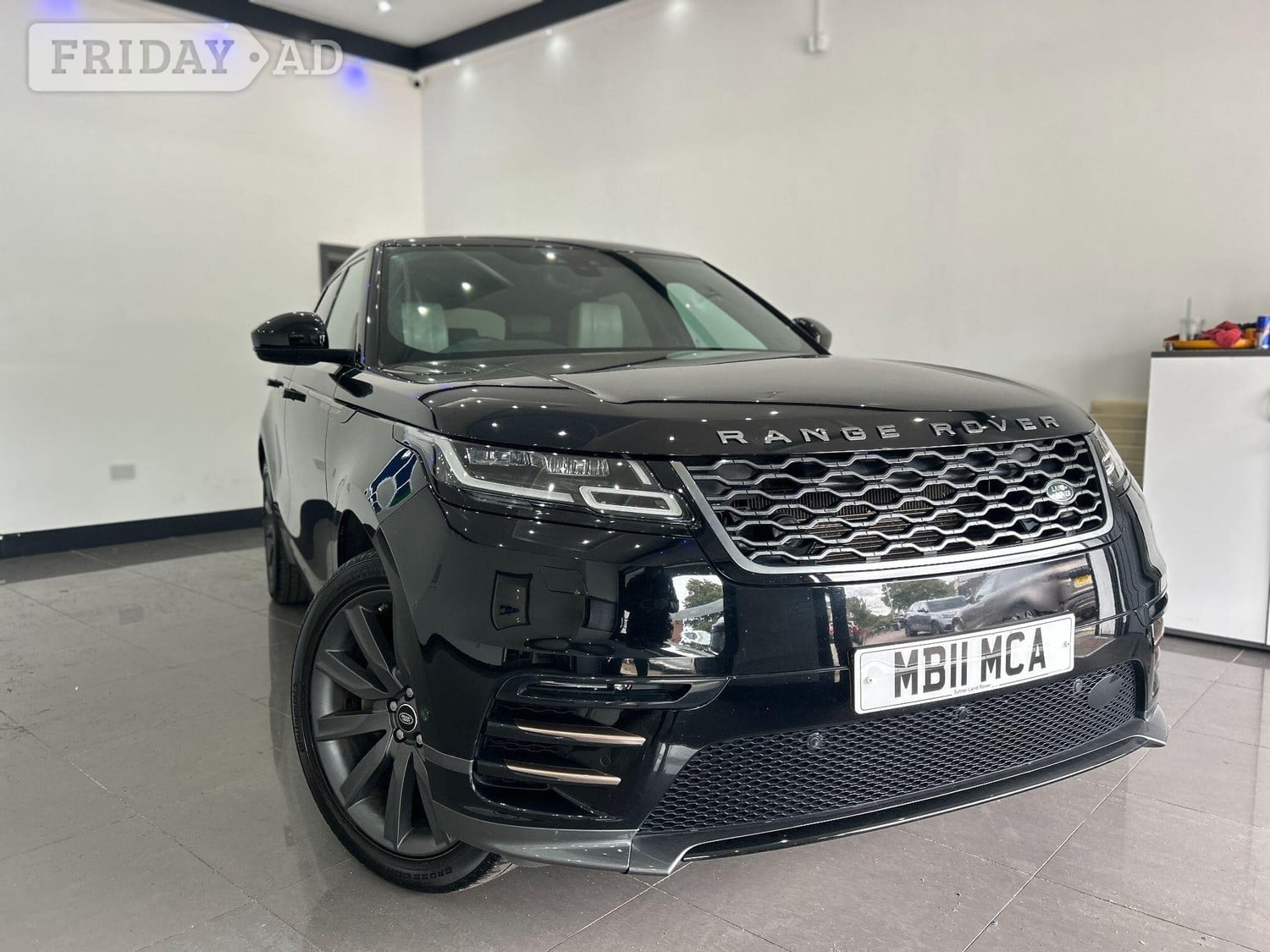 Land Rover Range Rover Velar 2018 - Cars in Stockport