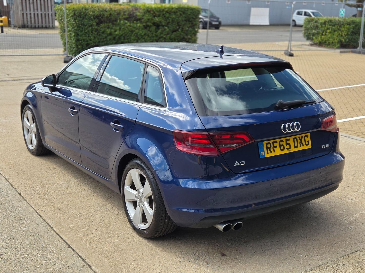 [ berth ]Audi A3