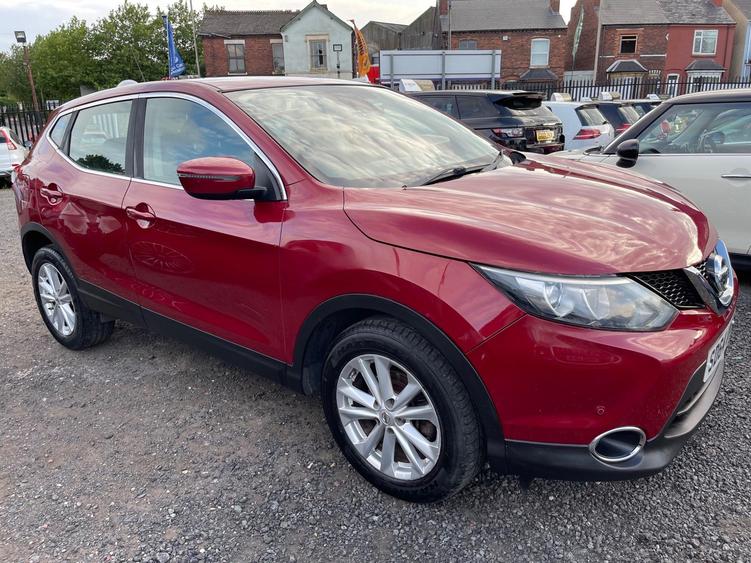 Nissan Qashqai 2014 - Cars in Oldbury