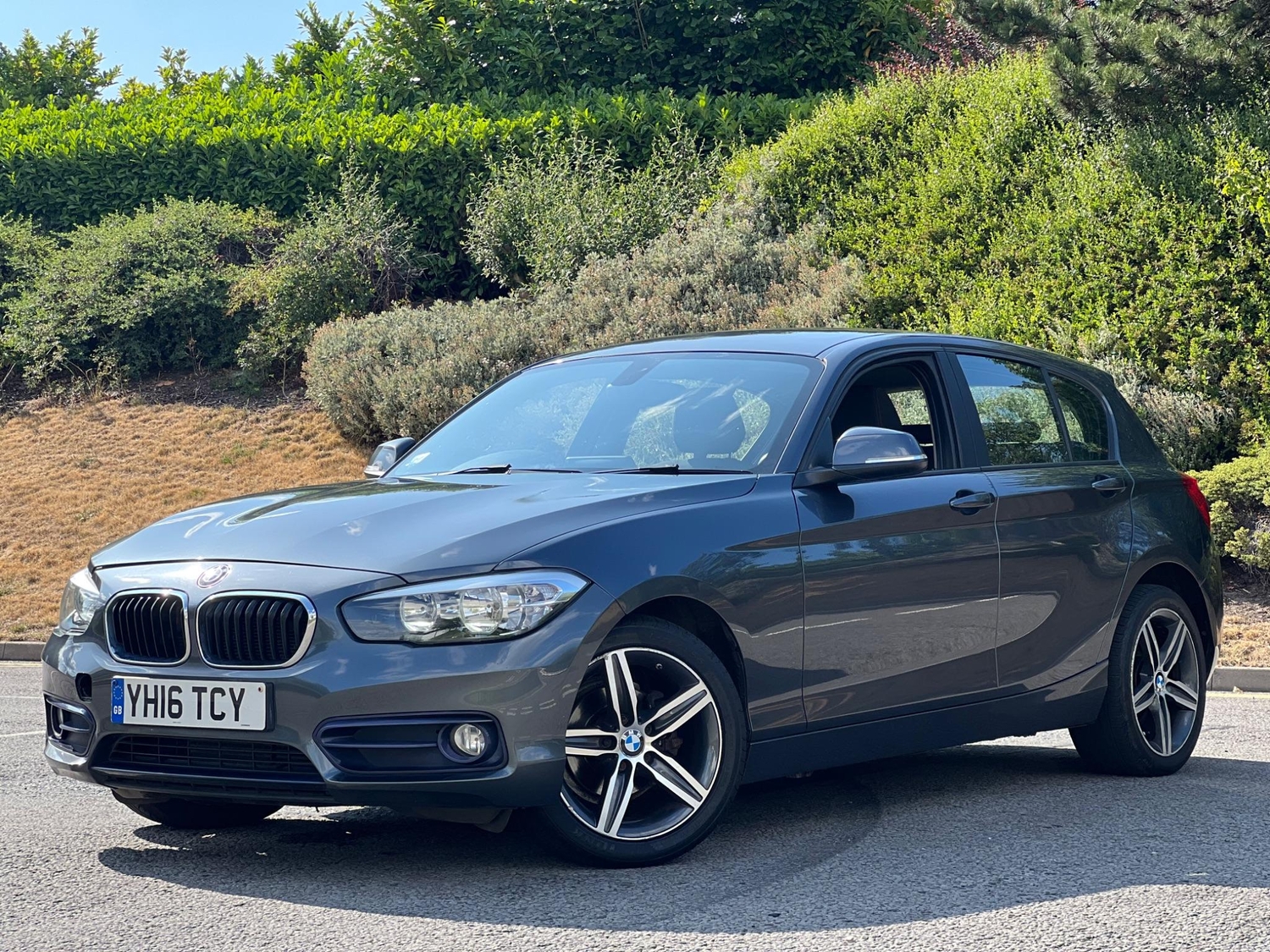 [ berth ]BMW 1 Series