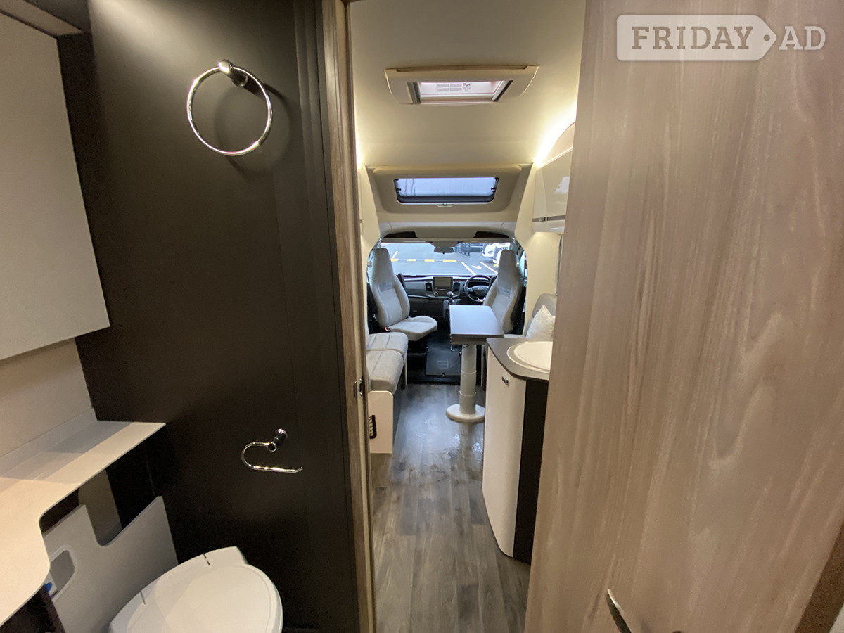 [4 berth ]Swift Voyager 594