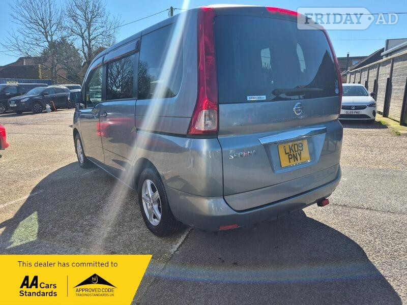 Nissan Serena 2009 - Cars in Eastleigh