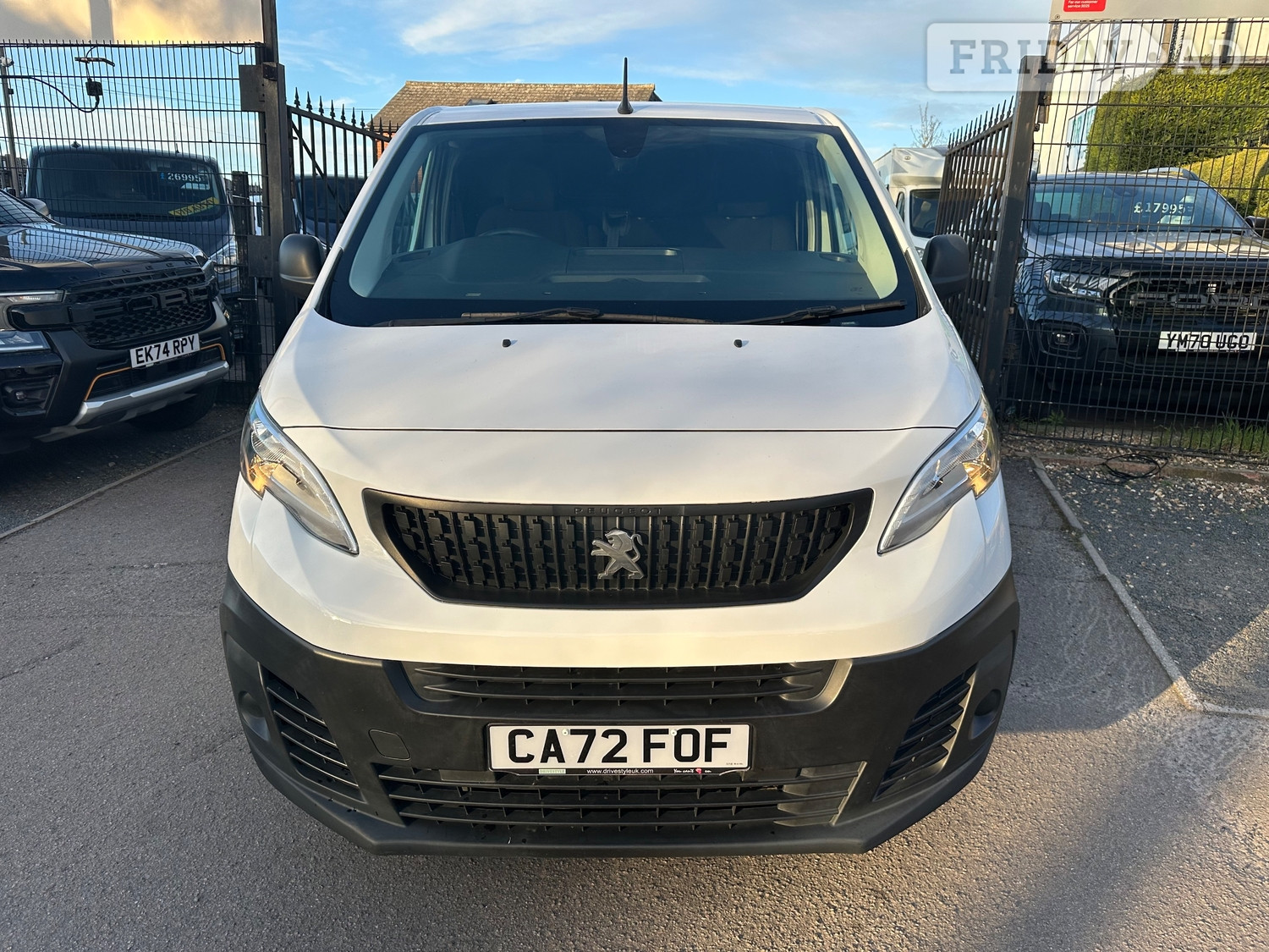 [ berth ]Peugeot Expert