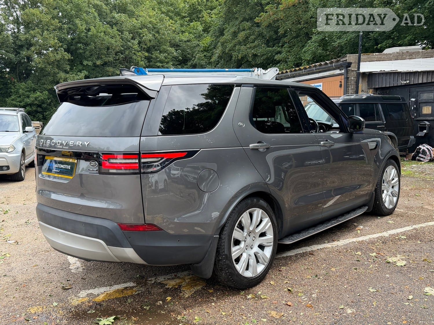 Land Rover Discovery 2017 - Cars