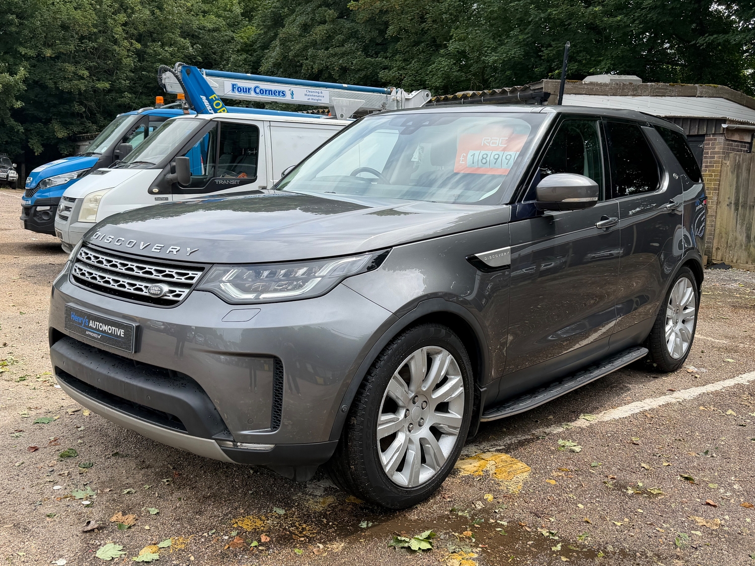 Land Rover Discovery Newport