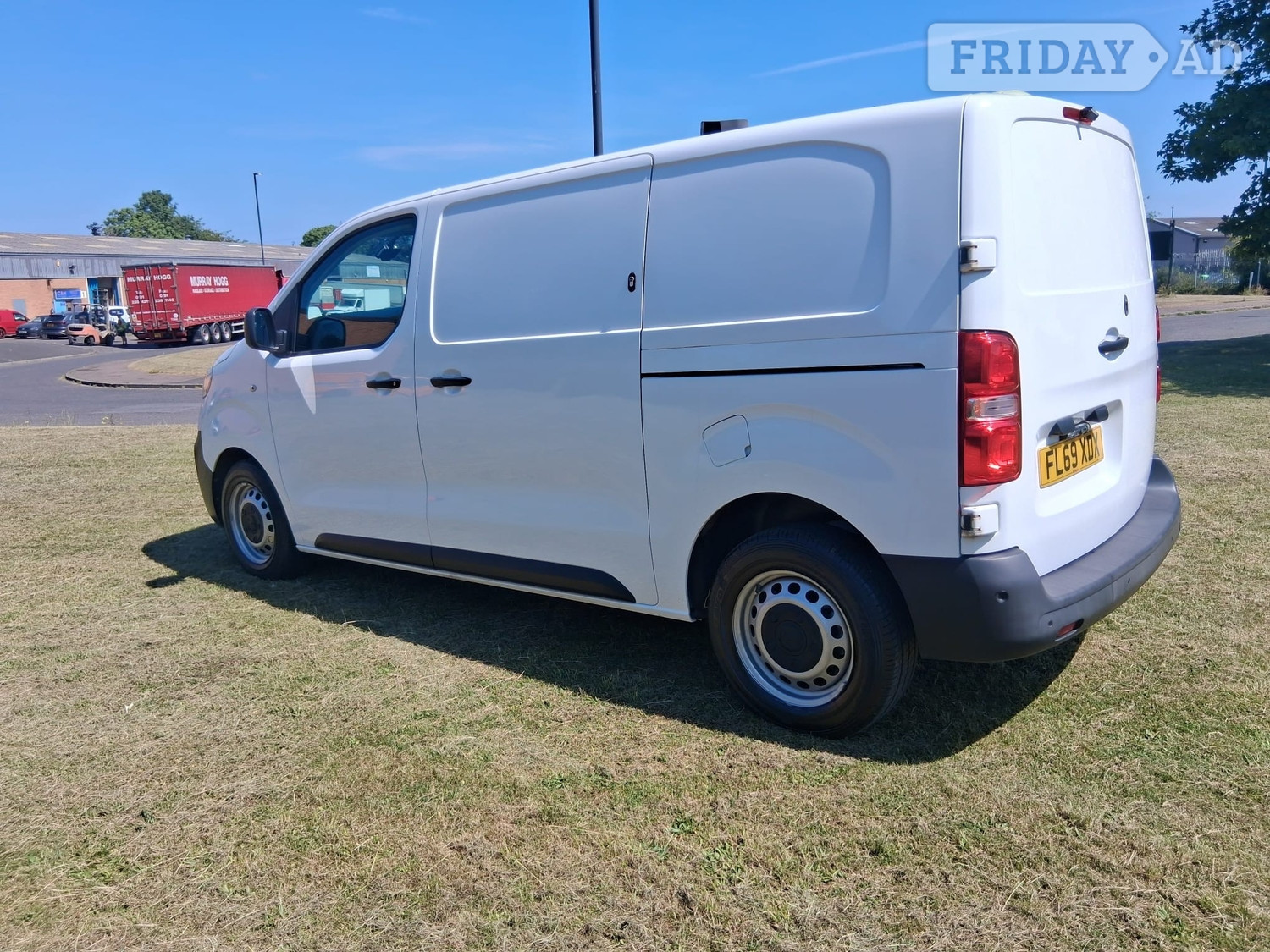 [ berth ]Vauxhall Vivaro