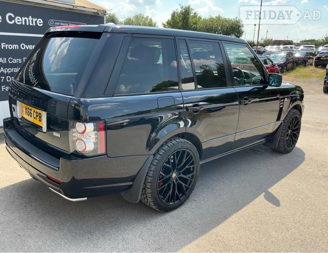 [ berth ]Land Rover Range Rover