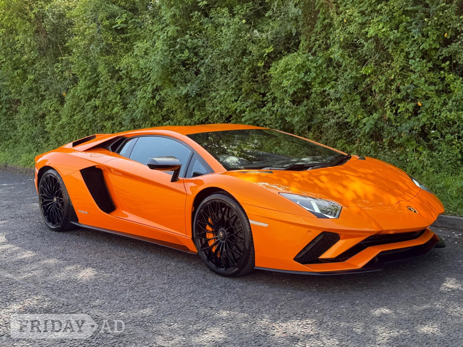 Lamborghini Aventador 2017 - Cars in Mansfield
