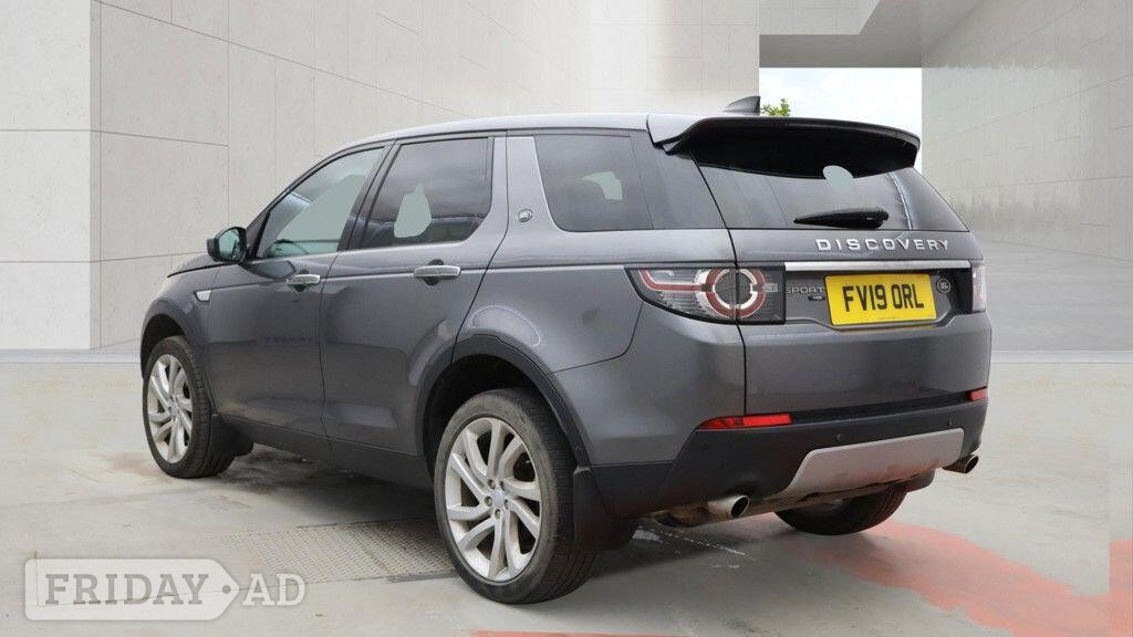 [ berth ]Land Rover Discovery Sport