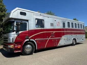 Maudsley coach builders  Scania Horsebox