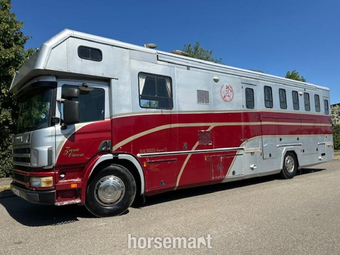 Maudsley coach builders  Scania Horsebox