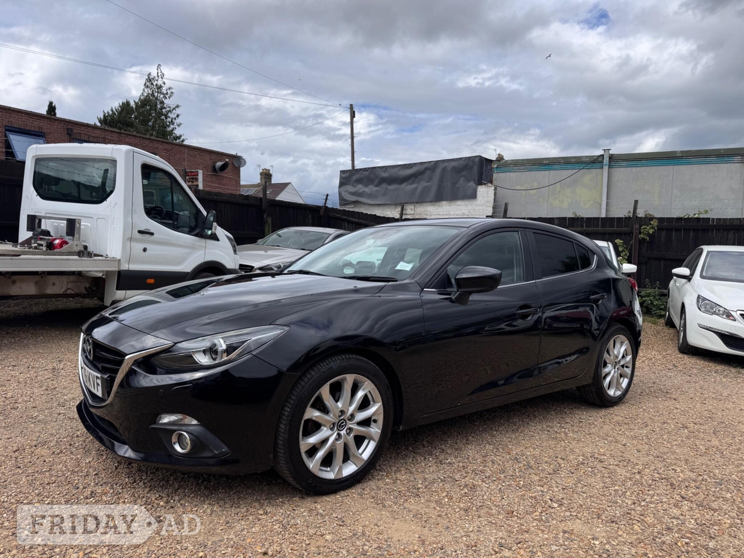 Mazda 3 2016 in Peterborough