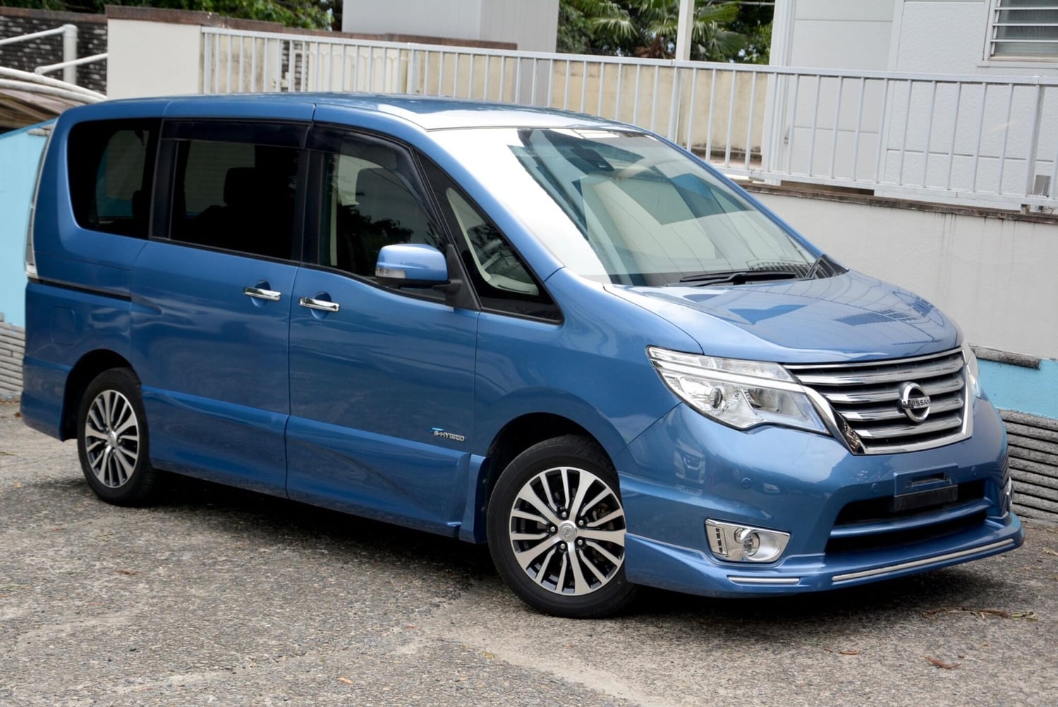 Nissan Serena 2016 - Cars