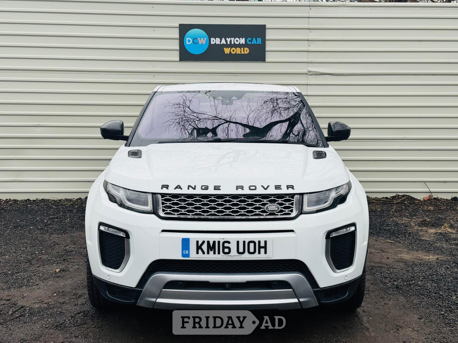 [ berth ]Land Rover Range Rover Evoque