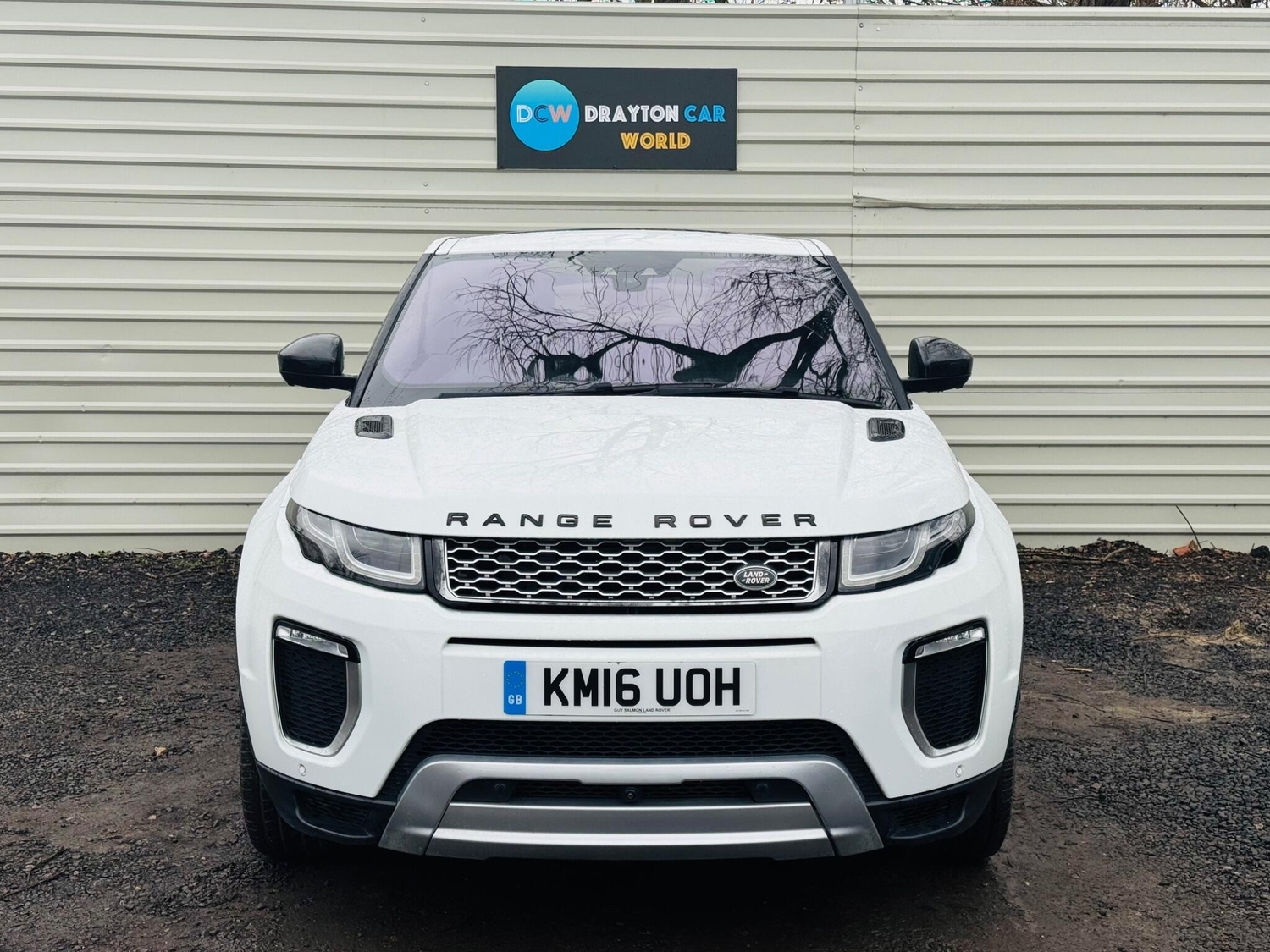 [ berth ]Land Rover Range Rover Evoque