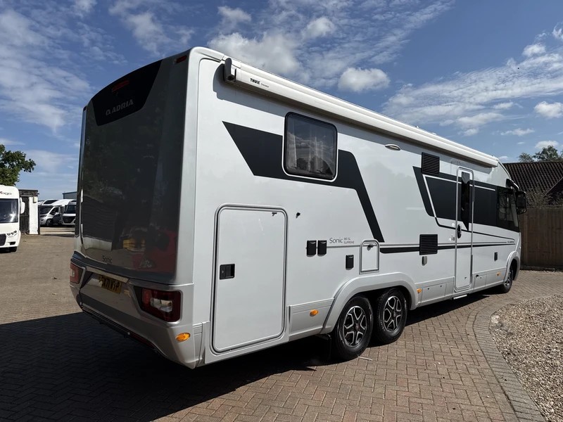 [4 berth ]Adria Sonic Supreme 810 SL