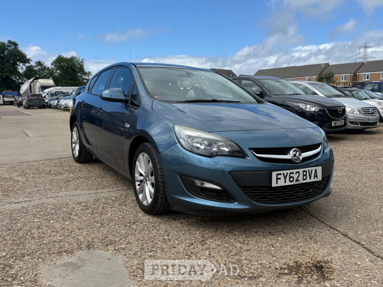 Vauxhall Astra 2012 - Cars