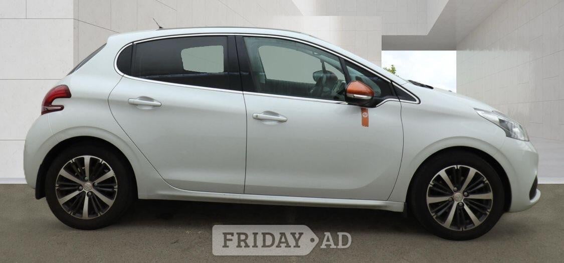 Peugeot 208 2016 - Cars in Peterborough