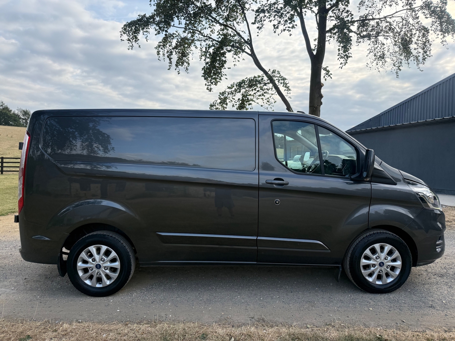 Ford Transit Custom 2021 - Vans & Commercial Vehicles