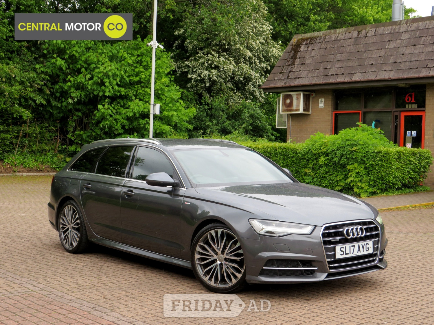 Audi A6 Avant 2017 in Bradford