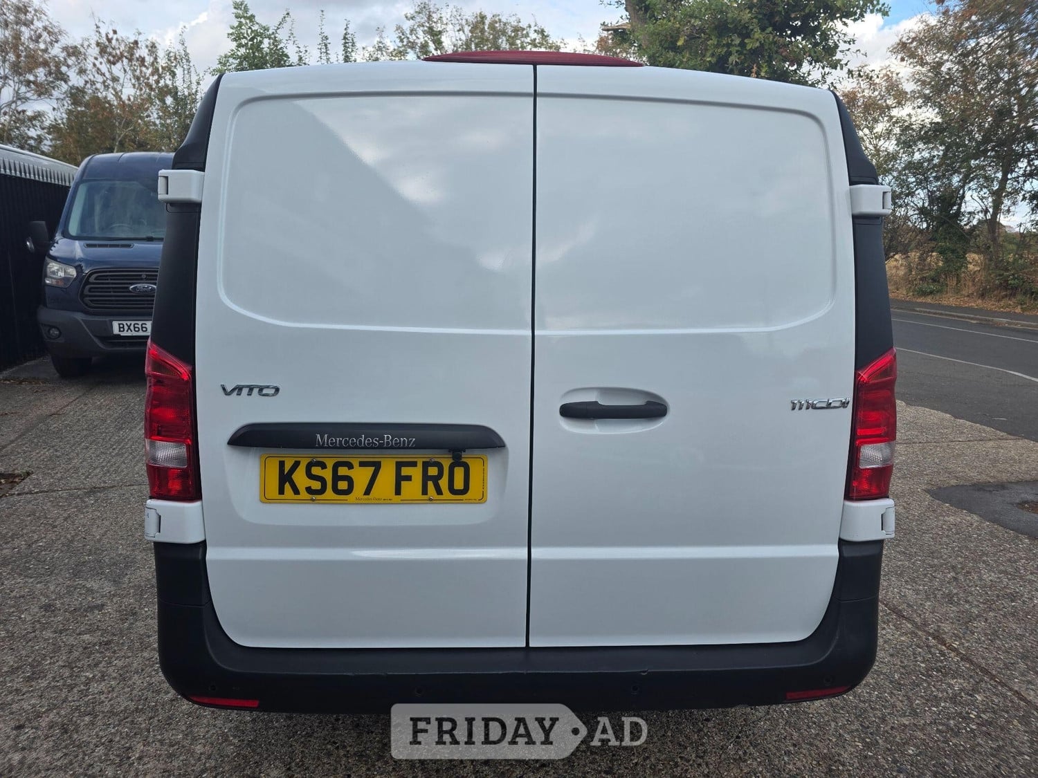 Mercedes-Benz Vito 2017 - Vans & Commercial Vehicles