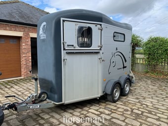 Cheval Liberte Touring Country  Horse Trailer