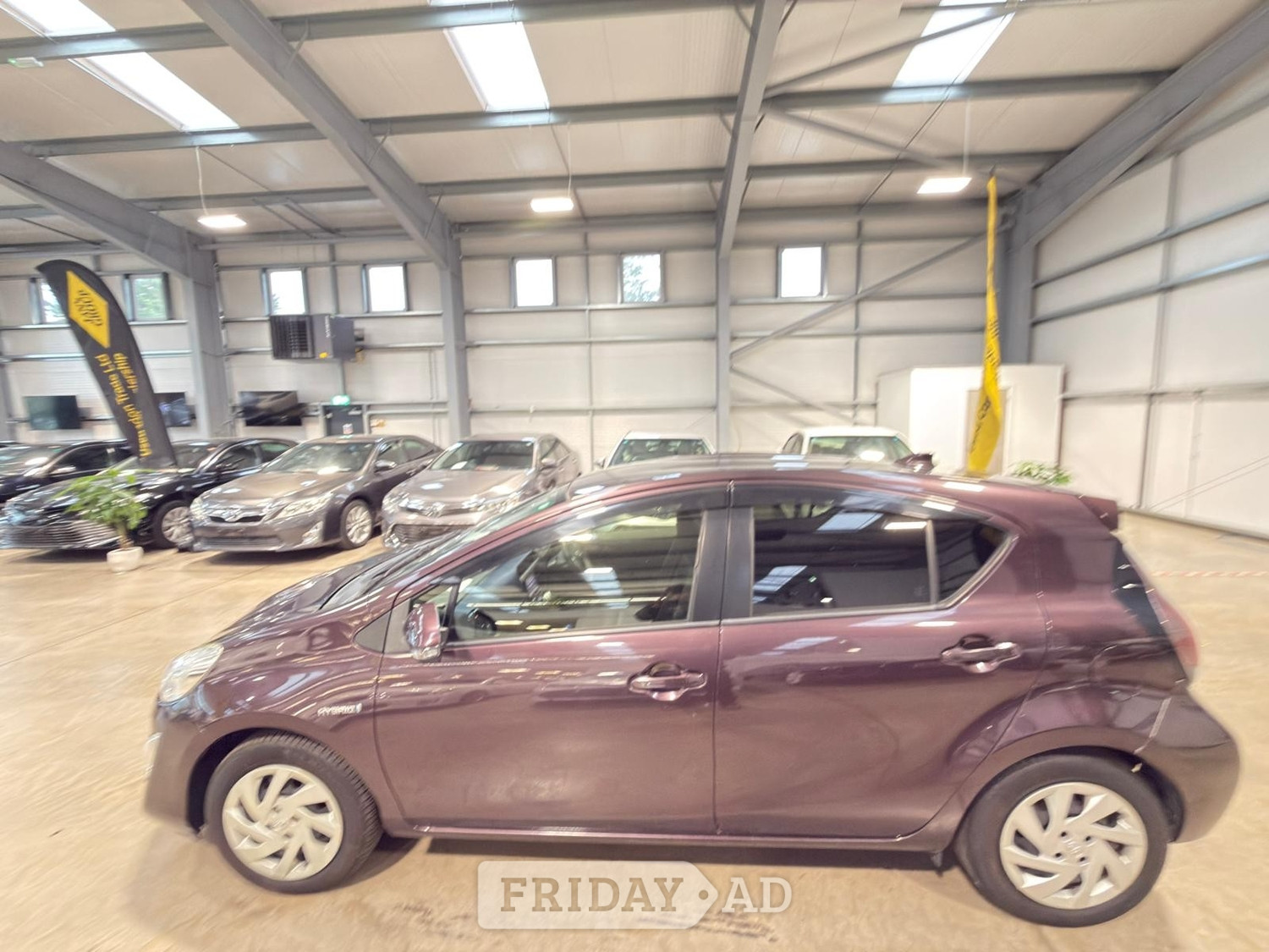 Toyota Aqua 2015 - Cars in Reading