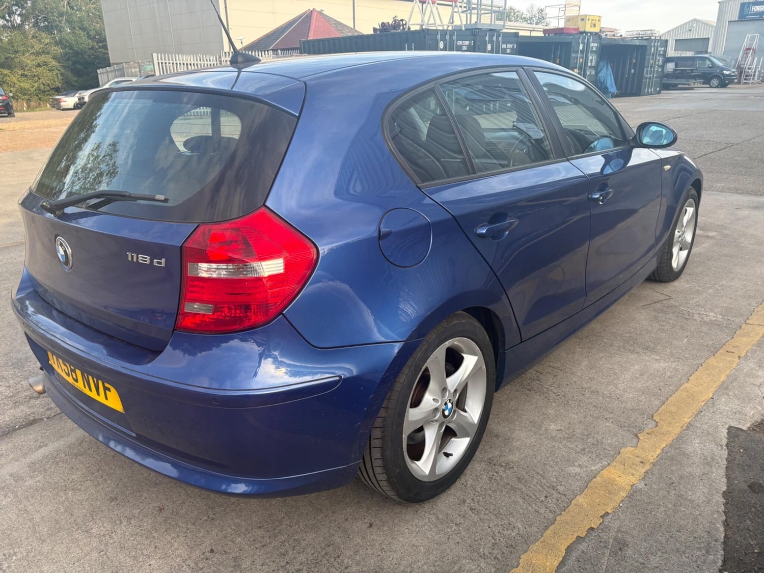 [ berth ]BMW 1 Series