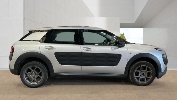 [ berth ]Citroen C4 Cactus