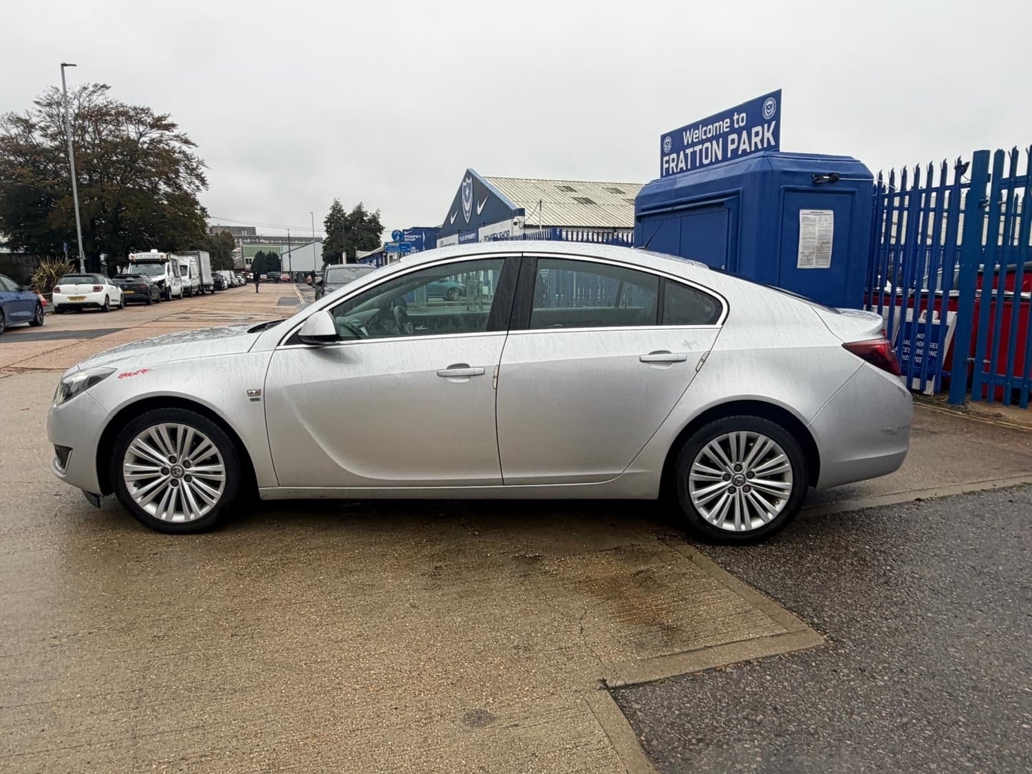 Vauxhall Insignia 2016 - Cars