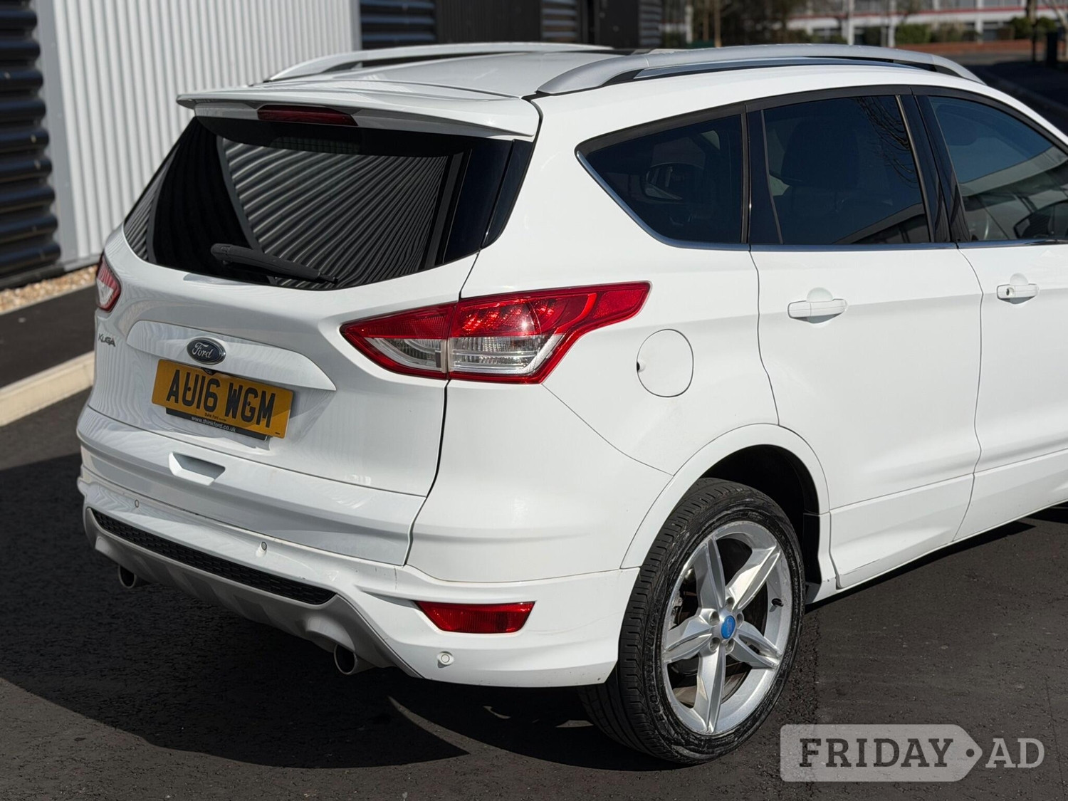 [ berth ]Ford Kuga