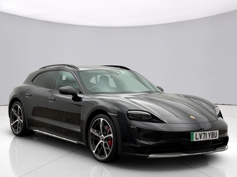 Porsche Taycan 2021