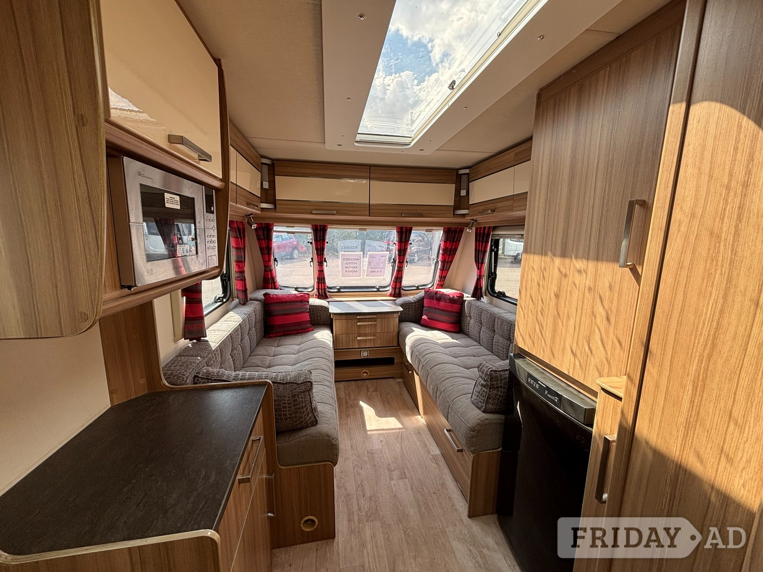 Lunar Stellar 2016 - Motorhomes & Caravans in Gloucester