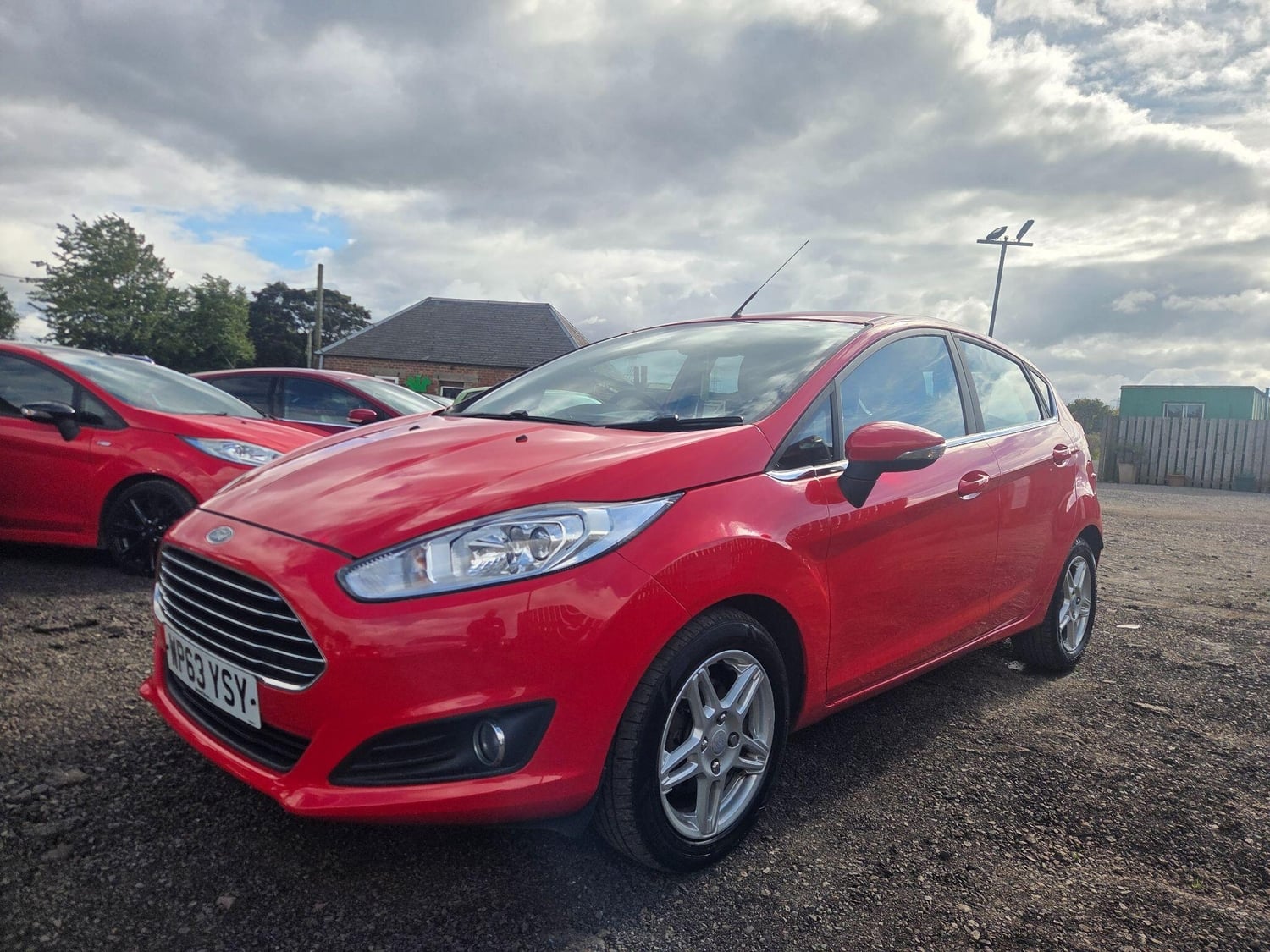 [ berth ]Ford Fiesta