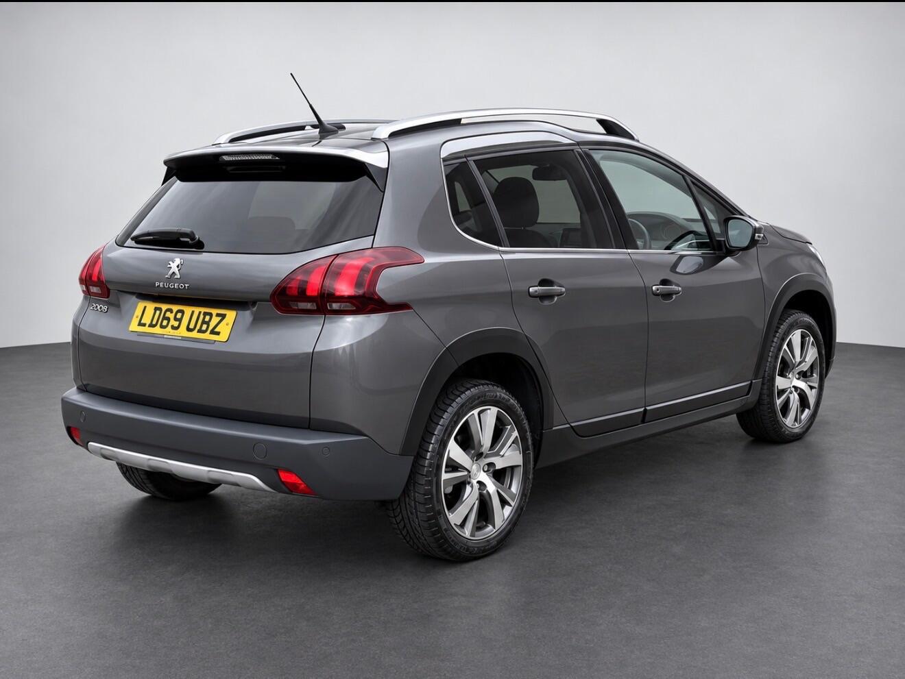 Peugeot 2008 2019 - Cars